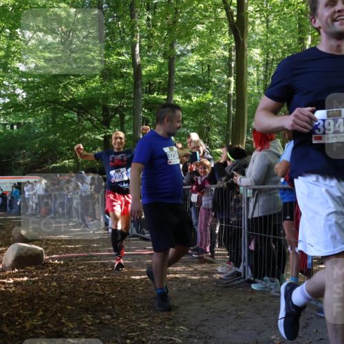 28.09.2025 - 33. Volkslauf durch das schöne Alstertal Strokosch-Dieckow http://msf.ph/oto/8965851 28.09.2025 11:31:05 Ziel 3234, 3949, 3955 meine-sportfotos.de