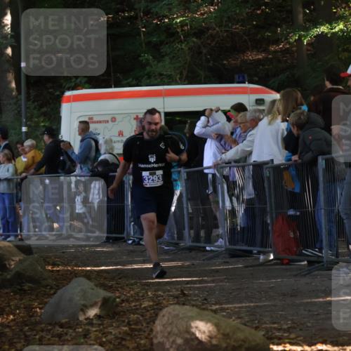 28.09.2025 - 33. Volkslauf durch das schöne Alstertal Strokosch-Dieckow http://msf.ph/oto/8965857 28.09.2025 11:31:10 Ziel 3293, 3377 meine-sportfotos.de