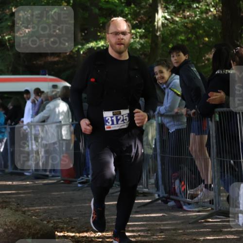 28.09.2025 - 33. Volkslauf durch das schöne Alstertal Strokosch-Dieckow http://msf.ph/oto/8965887 28.09.2025 11:31:33 Ziel 3125 meine-sportfotos.de