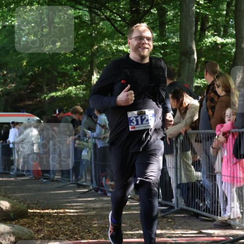 28.09.2025 - 33. Volkslauf durch das schöne Alstertal Strokosch-Dieckow http://msf.ph/oto/8965888 28.09.2025 11:31:34 Ziel 3125 meine-sportfotos.de