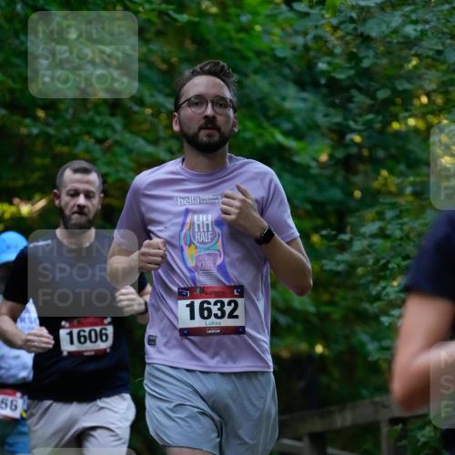 28.09.2025 - 33. Volkslauf durch das schöne Alstertal Patografie http://msf.ph/oto/8965981 28.09.2025 09:14:44 Laufen 56, 1606, 1632 meine-sportfotos.de