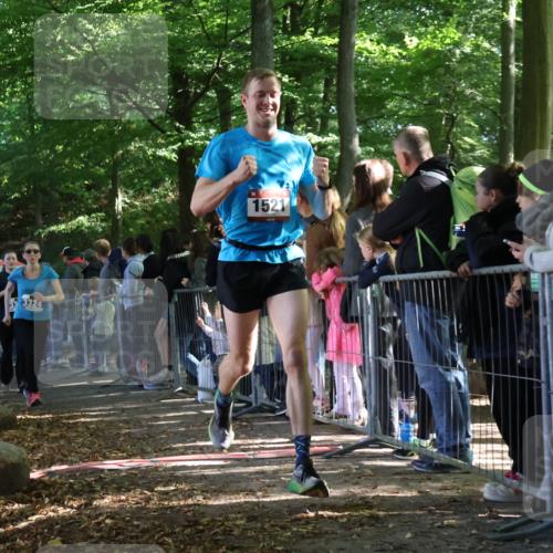 28.09.2025 - 33. Volkslauf durch das schöne Alstertal Strokosch-Dieckow http://msf.ph/oto/8966027 28.09.2025 11:32:11 Ziel 1521, 3097, 3255, 3324, 3342, 3346 meine-sportfotos.de