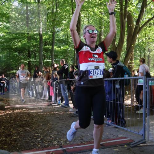 28.09.2025 - 33. Volkslauf durch das schöne Alstertal Strokosch-Dieckow http://msf.ph/oto/8966129 28.09.2025 11:32:21 Ziel 3069, 3097, 3175, 3177, 3347 meine-sportfotos.de