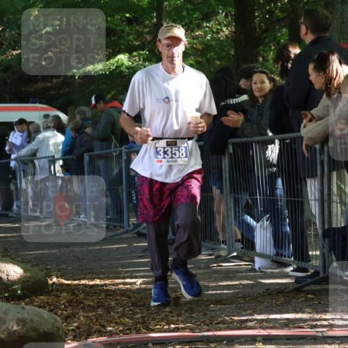 28.09.2025 - 33. Volkslauf durch das schöne Alstertal Strokosch-Dieckow http://msf.ph/oto/8966293 28.09.2025 11:32:42 Ziel 3358 meine-sportfotos.de