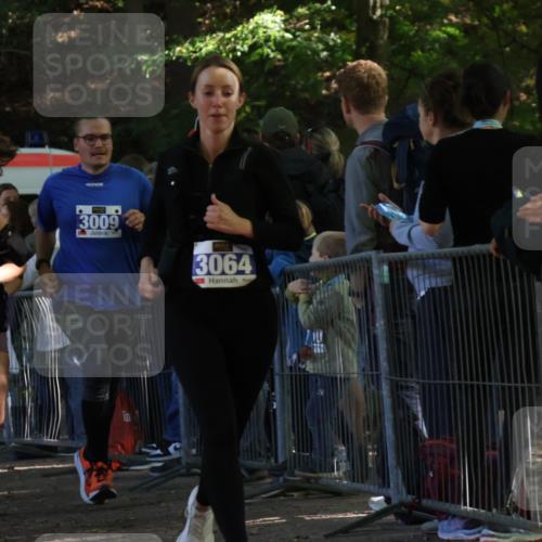 28.09.2025 - 33. Volkslauf durch das schöne Alstertal Strokosch-Dieckow http://msf.ph/oto/8966402 28.09.2025 11:33:24 Ziel 3009, 3064, 3129, 3242 meine-sportfotos.de