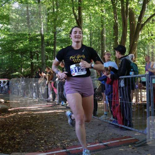 28.09.2025 - 33. Volkslauf durch das schöne Alstertal Strokosch-Dieckow http://msf.ph/oto/8966457 28.09.2025 11:33:29 Ziel 3129, 3242 meine-sportfotos.de