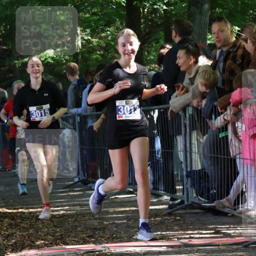 28.09.2025 - 33. Volkslauf durch das schöne Alstertal Strokosch-Dieckow http://msf.ph/oto/8966479 28.09.2025 11:33:42 Ziel 1520, 3004, 3013, 3015, 3103 meine-sportfotos.de