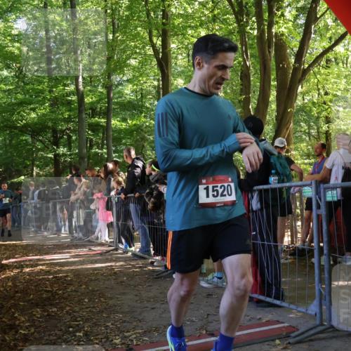 28.09.2025 - 33. Volkslauf durch das schöne Alstertal Strokosch-Dieckow http://msf.ph/oto/8966545 28.09.2025 11:33:47 Ziel 1520, 3103 meine-sportfotos.de