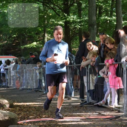 28.09.2025 - 33. Volkslauf durch das schöne Alstertal Strokosch-Dieckow http://msf.ph/oto/8966549 28.09.2025 11:33:50 Ziel 3103 meine-sportfotos.de