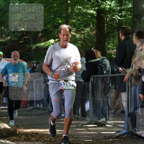 28.09.2025 - 33. Volkslauf durch das schöne Alstertal Strokosch-Dieckow http://msf.ph/oto/8966696 28.09.2025 11:34:26 Ziel 3086, 3182, 3261 meine-sportfotos.de