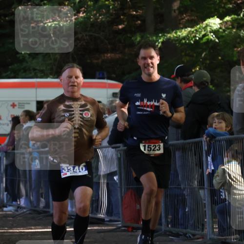 28.09.2025 - 33. Volkslauf durch das schöne Alstertal Strokosch-Dieckow http://msf.ph/oto/8966826 28.09.2025 11:34:47 Ziel 1523, 3112, 3340, 3348 meine-sportfotos.de