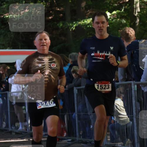 28.09.2025 - 33. Volkslauf durch das schöne Alstertal Strokosch-Dieckow http://msf.ph/oto/8966829 28.09.2025 11:34:48 Ziel 1523, 3112, 3340 meine-sportfotos.de