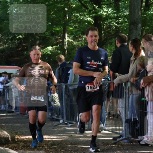 28.09.2025 - 33. Volkslauf durch das schöne Alstertal Strokosch-Dieckow http://msf.ph/oto/8966840 28.09.2025 11:34:49 Ziel 1523, 3112, 3340 meine-sportfotos.de