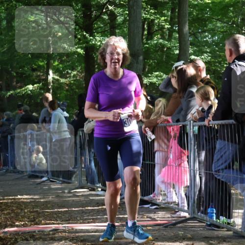 28.09.2025 - 33. Volkslauf durch das schöne Alstertal Strokosch-Dieckow http://msf.ph/oto/8966888 28.09.2025 11:35:47 Ziel 3007, 3135, 3191, 3193 meine-sportfotos.de