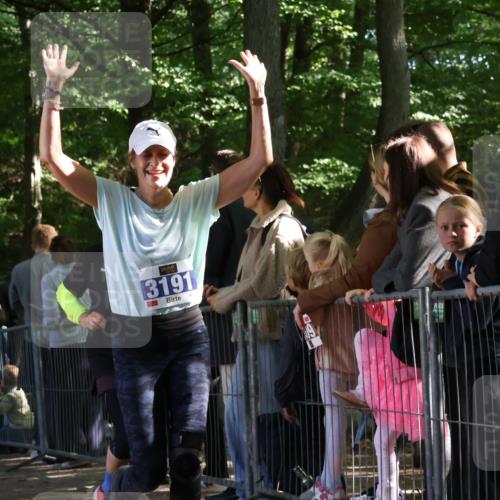 28.09.2025 - 33. Volkslauf durch das schöne Alstertal Strokosch-Dieckow http://msf.ph/oto/8966898 28.09.2025 11:35:55 Ziel 1529, 3135, 3191, 3193, 3928 meine-sportfotos.de