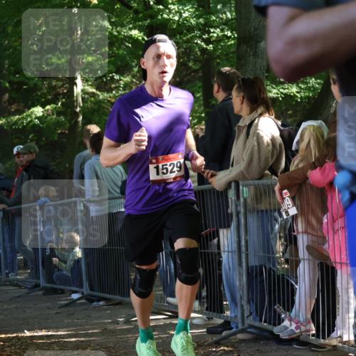 28.09.2025 - 33. Volkslauf durch das schöne Alstertal Strokosch-Dieckow http://msf.ph/oto/8966908 28.09.2025 11:36:00 Ziel 1529, 3102, 3928 meine-sportfotos.de