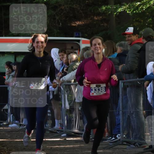 28.09.2025 - 33. Volkslauf durch das schöne Alstertal Strokosch-Dieckow http://msf.ph/oto/8966952 28.09.2025 11:36:55 Ziel 3235, 3338 meine-sportfotos.de