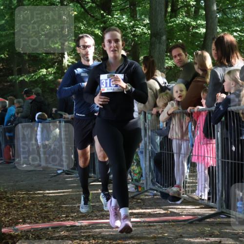 28.09.2025 - 33. Volkslauf durch das schöne Alstertal Strokosch-Dieckow http://msf.ph/oto/8966993 28.09.2025 11:37:30 Ziel 1535, 3161 meine-sportfotos.de