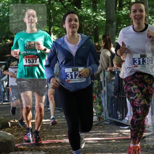 28.09.2025 - 33. Volkslauf durch das schöne Alstertal Strokosch-Dieckow http://msf.ph/oto/8967024 28.09.2025 11:38:08 Ziel 1537, 1627, 1628, 3123, 3130, 3320, 3958 meine-sportfotos.de