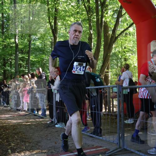 28.09.2025 - 33. Volkslauf durch das schöne Alstertal Strokosch-Dieckow http://msf.ph/oto/8967056 28.09.2025 11:38:26 Ziel 3150, 3214, 3951 meine-sportfotos.de