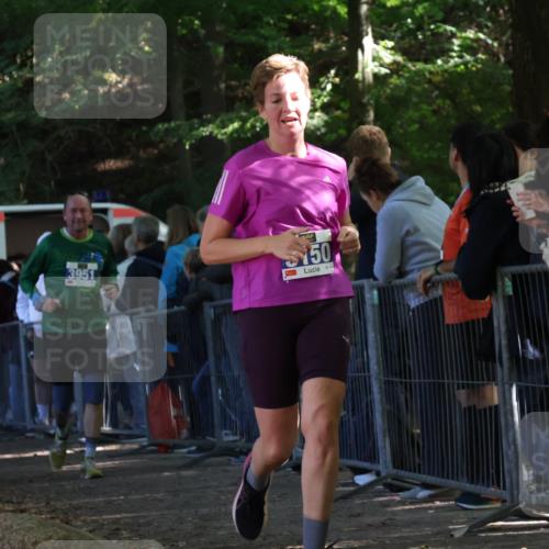 28.09.2025 - 33. Volkslauf durch das schöne Alstertal Strokosch-Dieckow http://msf.ph/oto/8967057 28.09.2025 11:38:27 Ziel 3150, 3951 meine-sportfotos.de