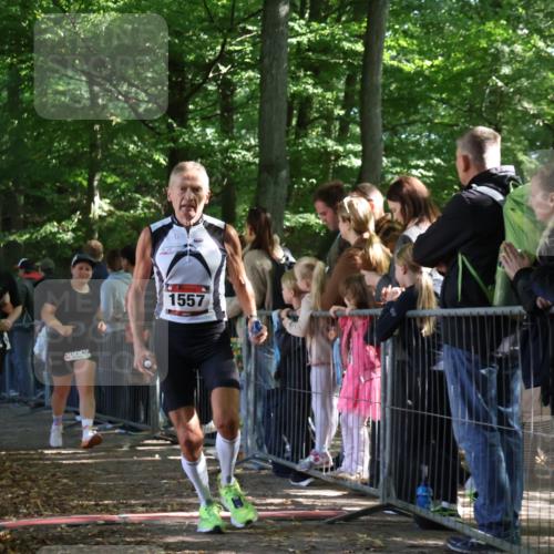 28.09.2025 - 33. Volkslauf durch das schöne Alstertal Strokosch-Dieckow http://msf.ph/oto/8967072 28.09.2025 11:38:36 Ziel 1557, 3120, 3154, 3350, 3952 meine-sportfotos.de
