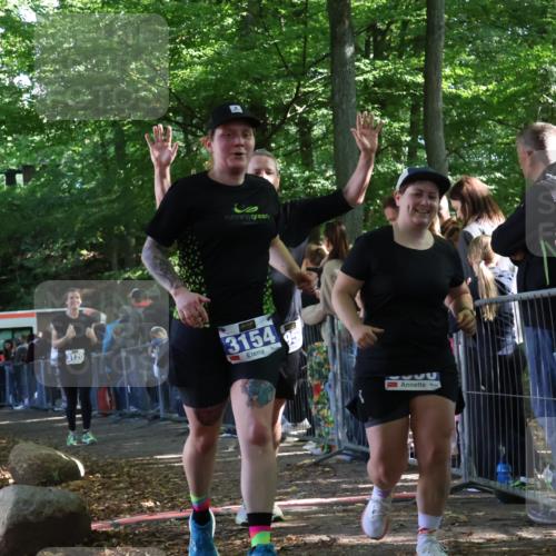 28.09.2025 - 33. Volkslauf durch das schöne Alstertal Strokosch-Dieckow http://msf.ph/oto/8967078 28.09.2025 11:38:39 Ziel 3120, 3154, 3350, 3952 meine-sportfotos.de