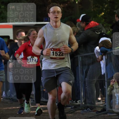 28.09.2025 - 33. Volkslauf durch das schöne Alstertal Strokosch-Dieckow http://msf.ph/oto/8967103 28.09.2025 11:39:16 Ziel 1522, 1527, 1542, 1554, 1768, 3127, 3128 meine-sportfotos.de