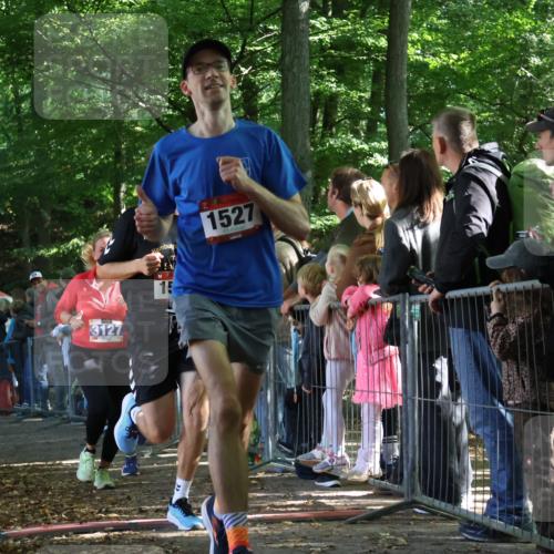 28.09.2025 - 33. Volkslauf durch das schöne Alstertal Strokosch-Dieckow http://msf.ph/oto/8967110 28.09.2025 11:39:19 Ziel 1522, 1527, 1542, 1554, 1768, 3127, 3128 meine-sportfotos.de