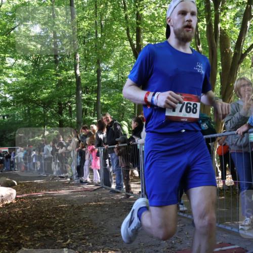 28.09.2025 - 33. Volkslauf durch das schöne Alstertal Strokosch-Dieckow http://msf.ph/oto/8967126 28.09.2025 11:39:26 Ziel 1768, 3170, 3221 meine-sportfotos.de