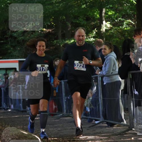 28.09.2025 - 33. Volkslauf durch das schöne Alstertal Strokosch-Dieckow http://msf.ph/oto/8967129 28.09.2025 11:39:30 Ziel 3170, 3221 meine-sportfotos.de
