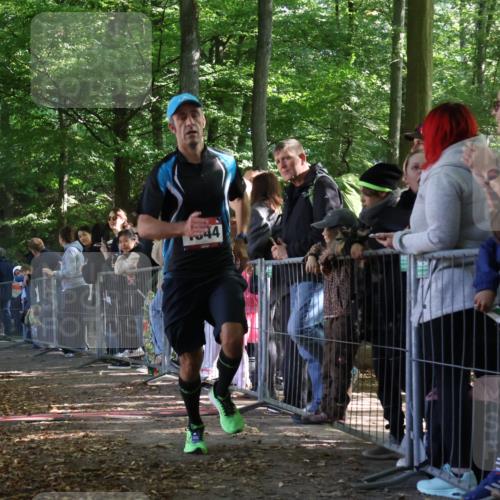 28.09.2025 - 33. Volkslauf durch das schöne Alstertal Strokosch-Dieckow http://msf.ph/oto/8967140 28.09.2025 11:39:50 Ziel 1544, 3257, 3258 meine-sportfotos.de