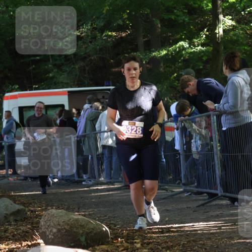 28.09.2025 - 33. Volkslauf durch das schöne Alstertal Strokosch-Dieckow http://msf.ph/oto/8967169 28.09.2025 11:40:19 Ziel 3090, 3328 meine-sportfotos.de