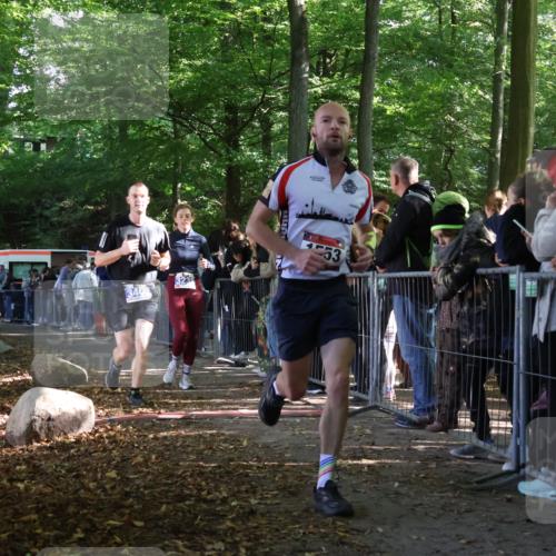 28.09.2025 - 33. Volkslauf durch das schöne Alstertal Strokosch-Dieckow http://msf.ph/oto/8967229 28.09.2025 11:40:45 Ziel 1553, 3238, 3264, 3409 meine-sportfotos.de