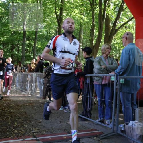 28.09.2025 - 33. Volkslauf durch das schöne Alstertal Strokosch-Dieckow http://msf.ph/oto/8967234 28.09.2025 11:40:46 Ziel 1553, 3238, 3409 meine-sportfotos.de