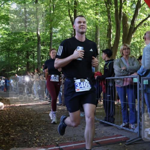 28.09.2025 - 33. Volkslauf durch das schöne Alstertal Strokosch-Dieckow http://msf.ph/oto/8967243 28.09.2025 11:40:48 Ziel 3139, 3238 meine-sportfotos.de