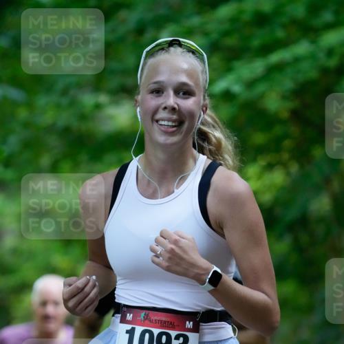 28.09.2025 - 33. Volkslauf durch das schöne Alstertal Patografie http://msf.ph/oto/8967293 28.09.2025 10:29:49 Laufen 1093 meine-sportfotos.de