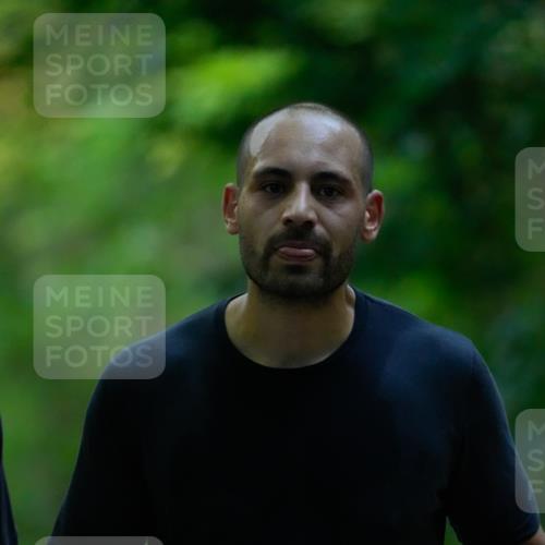 28.09.2025 - 33. Volkslauf durch das schöne Alstertal Patografie http://msf.ph/oto/8967307 28.09.2025 10:30:21 Laufen 2313 meine-sportfotos.de