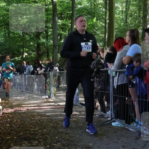 28.09.2025 - 33. Volkslauf durch das schöne Alstertal Strokosch-Dieckow http://msf.ph/oto/8967324 28.09.2025 11:41:27 Ziel 1547, 3195, 3315 meine-sportfotos.de