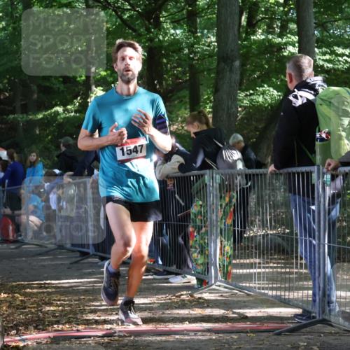 28.09.2025 - 33. Volkslauf durch das schöne Alstertal Strokosch-Dieckow http://msf.ph/oto/8967328 28.09.2025 11:41:28 Ziel 1547, 3195 meine-sportfotos.de