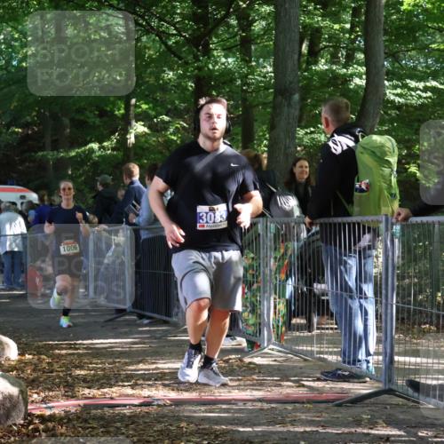 28.09.2025 - 33. Volkslauf durch das schöne Alstertal Strokosch-Dieckow http://msf.ph/oto/8967358 28.09.2025 11:41:48 Ziel 1006, 1558, 3083, 3253 meine-sportfotos.de