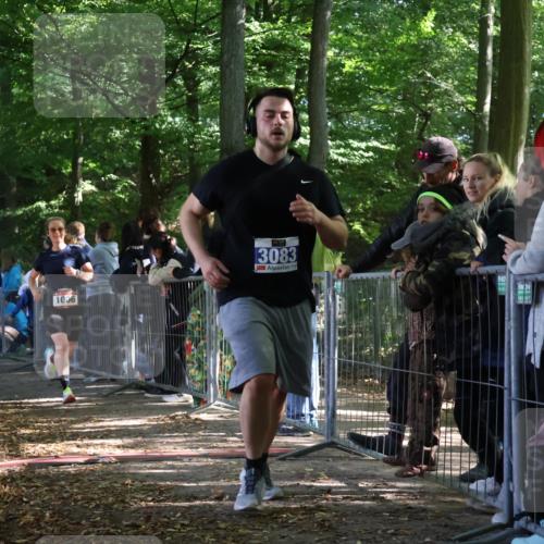 28.09.2025 - 33. Volkslauf durch das schöne Alstertal Strokosch-Dieckow http://msf.ph/oto/8967363 28.09.2025 11:41:48 Ziel 1006, 1558, 3083, 3253 meine-sportfotos.de