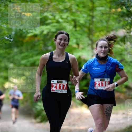 28.09.2025 - 33. Volkslauf durch das schöne Alstertal Patografie http://msf.ph/oto/8967368 28.09.2025 10:36:11 Laufen 2117, 2116 meine-sportfotos.de