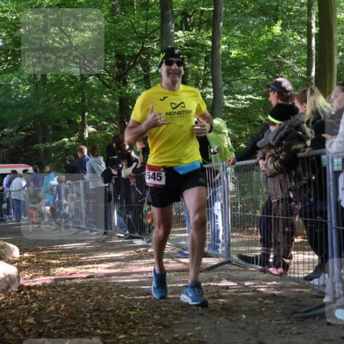 28.09.2025 - 33. Volkslauf durch das schöne Alstertal Strokosch-Dieckow http://msf.ph/oto/8967426 28.09.2025 11:42:10 Ziel 1541, 1545, 2506, 3017 meine-sportfotos.de