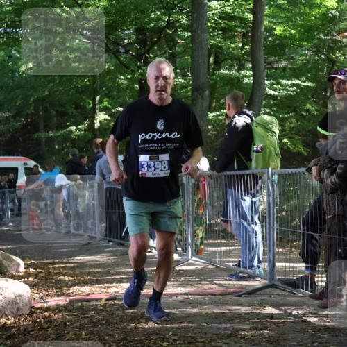 28.09.2025 - 33. Volkslauf durch das schöne Alstertal Strokosch-Dieckow http://msf.ph/oto/8967521 28.09.2025 11:42:54 Ziel 1630, 3343, 3398 meine-sportfotos.de