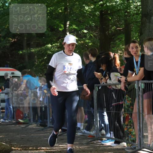 28.09.2025 - 33. Volkslauf durch das schöne Alstertal Strokosch-Dieckow http://msf.ph/oto/8967615 28.09.2025 11:44:08 Ziel 3323 meine-sportfotos.de