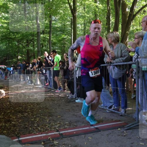 28.09.2025 - 33. Volkslauf durch das schöne Alstertal Strokosch-Dieckow http://msf.ph/oto/8967654 28.09.2025 11:44:41 Ziel 1569, 2408 meine-sportfotos.de