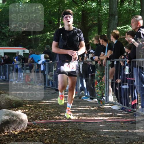 28.09.2025 - 33. Volkslauf durch das schöne Alstertal Strokosch-Dieckow http://msf.ph/oto/8967656 28.09.2025 11:44:46 Ziel 1533, 2408 meine-sportfotos.de