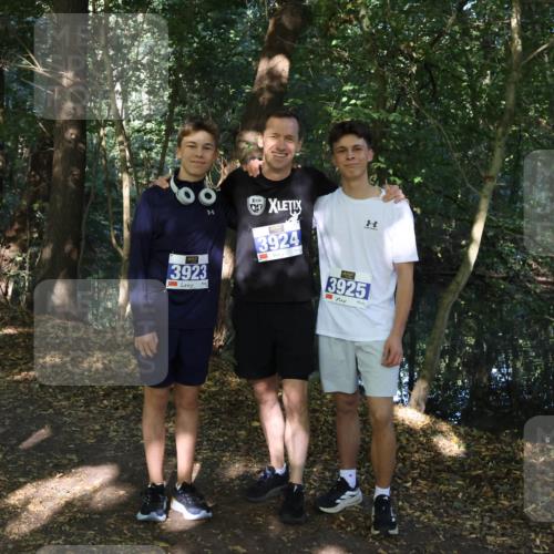 28.09.2025 - 33. Volkslauf durch das schöne Alstertal Strokosch-Dieckow http://msf.ph/oto/8967673 28.09.2025 10:24:00 Laufen 3923, 3924, 3925 meine-sportfotos.de