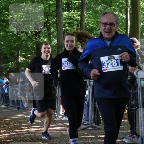 28.09.2025 - 33. Volkslauf durch das schöne Alstertal Strokosch-Dieckow http://msf.ph/oto/8967738 28.09.2025 11:45:24 Ziel 3040, 3087, 3289 meine-sportfotos.de